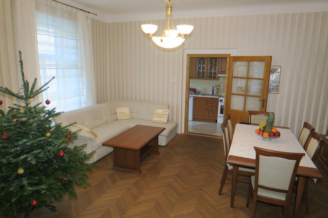 Apartments Near Lesser Town Praga Exterior foto